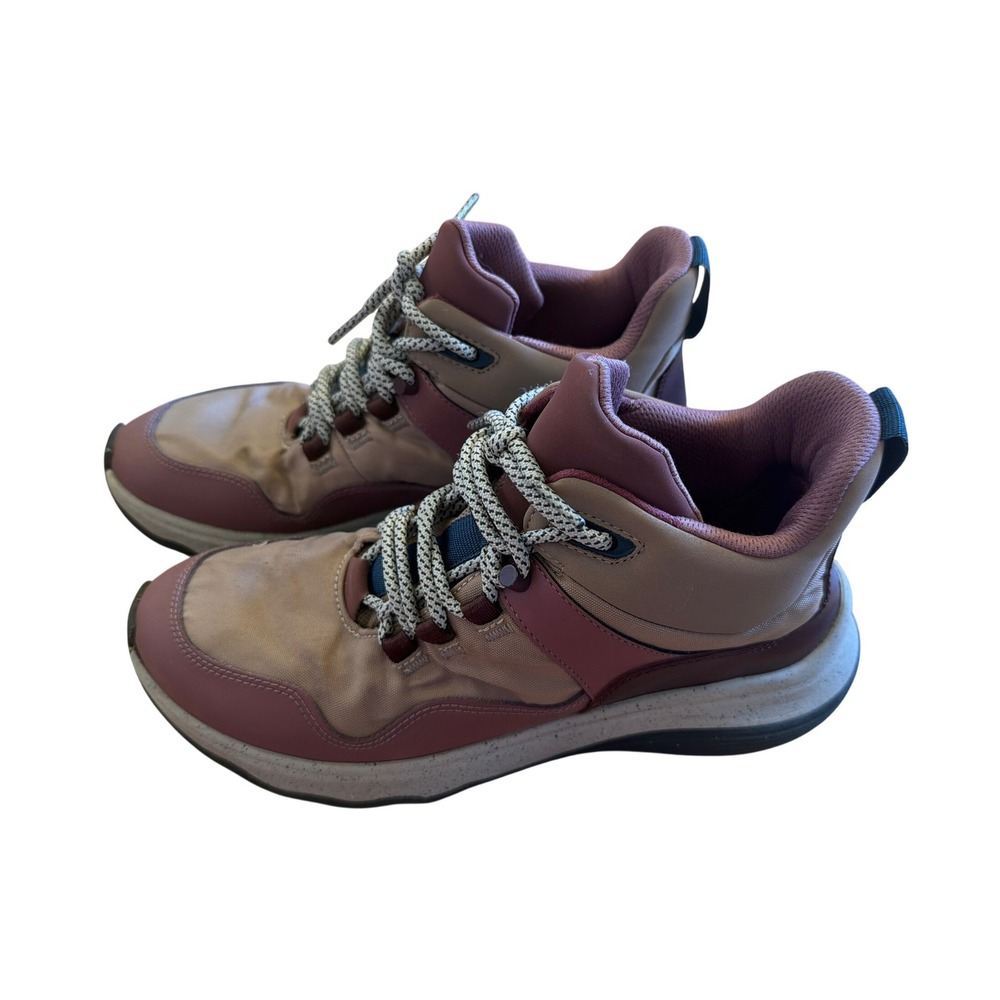 Clarks Jaunt Lo‎ Womens Size 9 Ankle Pink Tan Hiking Sneakers Shoes Granola
